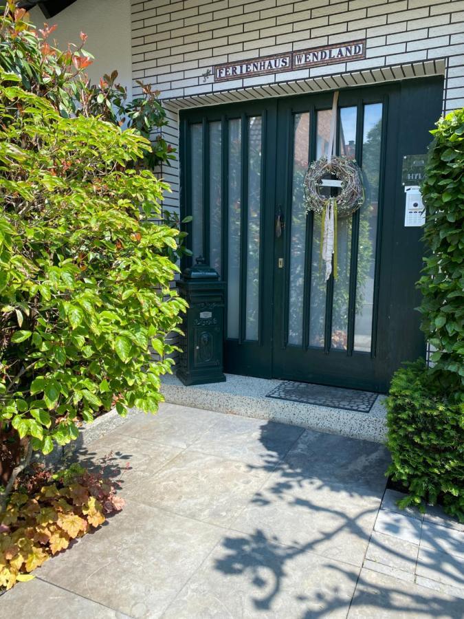 Private Wellness Suiten Mit Whirlpool Essen Exterior photo