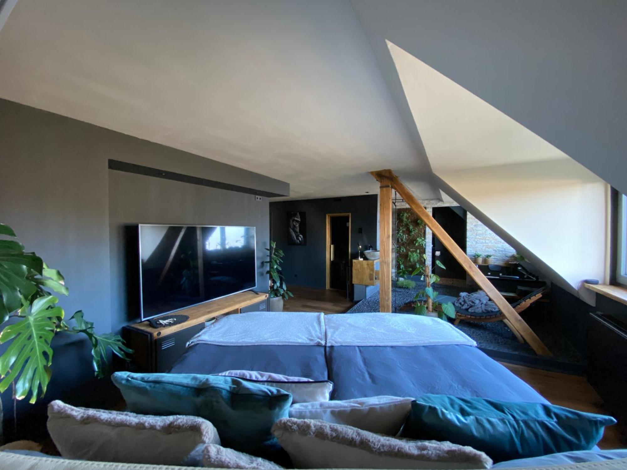 Private Wellness Suiten Mit Whirlpool Essen Exterior photo